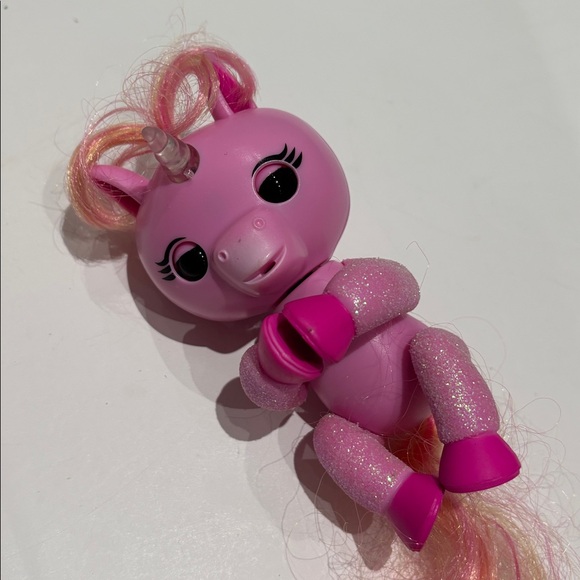 LOT of 3 Fingerlings Electronic Toys Movements Sounds Plus Furry Finger Cling - Picture 6 of 9